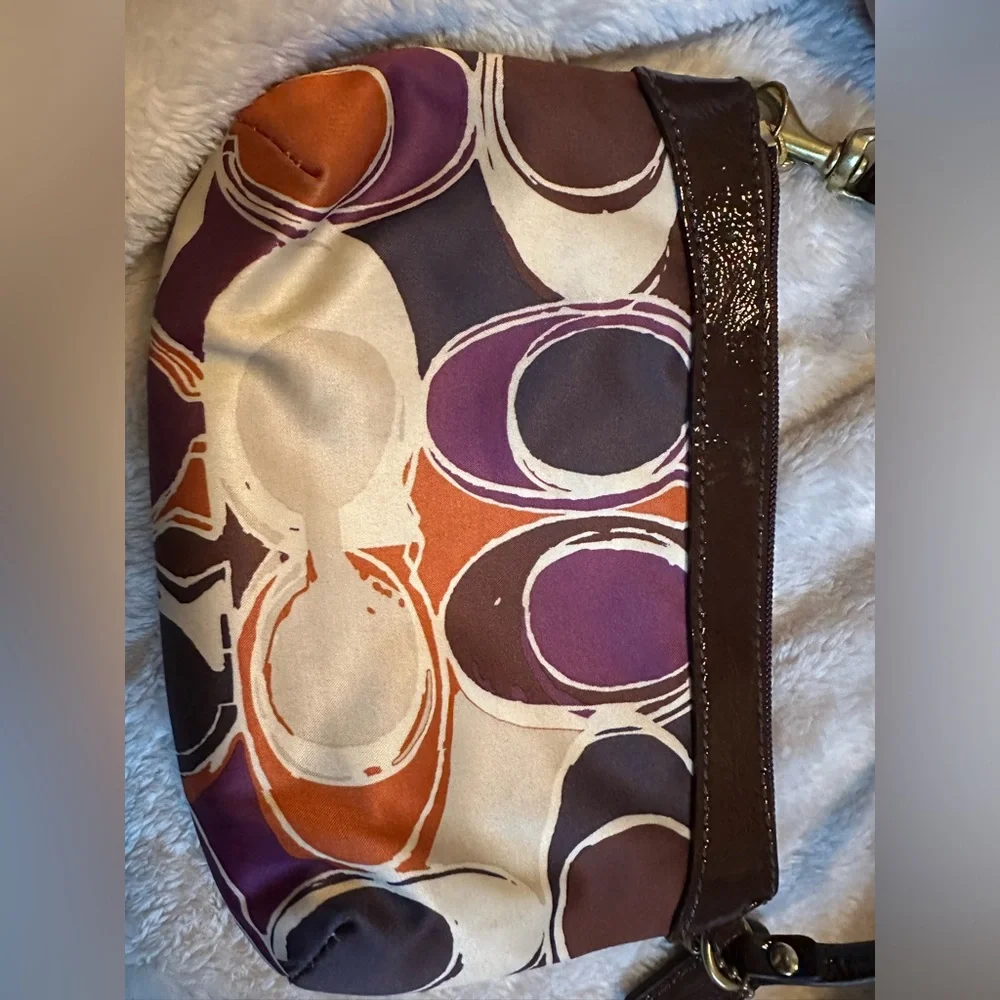 Vintage Coach Ashley Multicolor Satin‎ Patent Leather Trim Wristlet